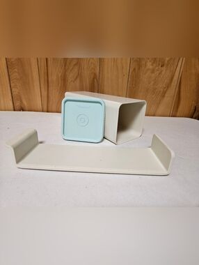 Vintage Tupperware Block Cheese Keeper Holder Tan 1696-3 Three Piece Storage Lid
